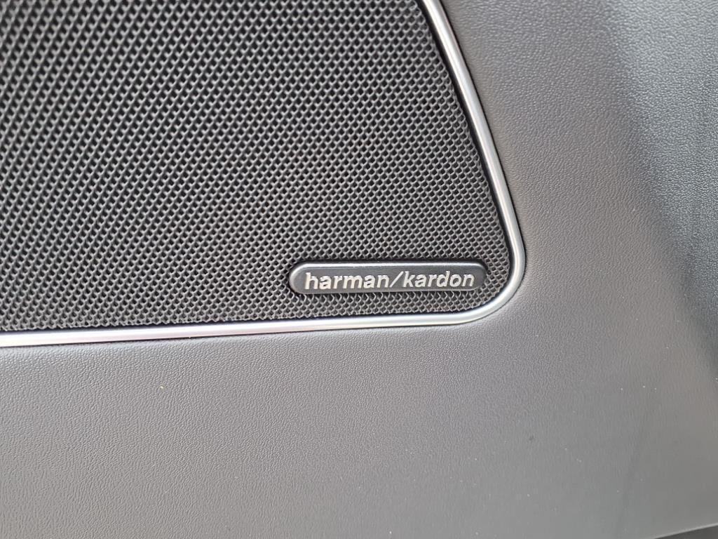 new 2024 Maserati Levante car, priced at $79,995