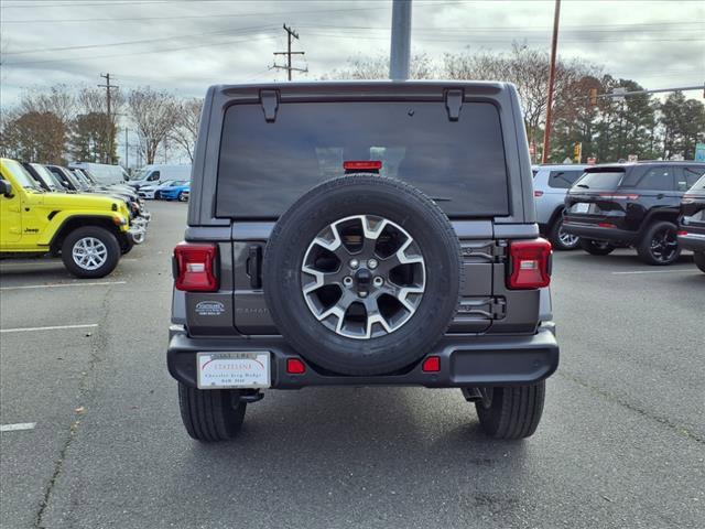 new 2025 Jeep Wrangler car, priced at $60,701