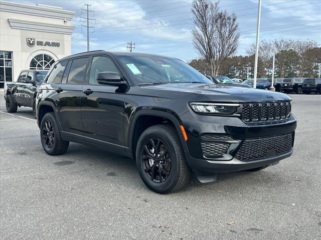 new 2025 Jeep Grand Cherokee car, priced at $41,083