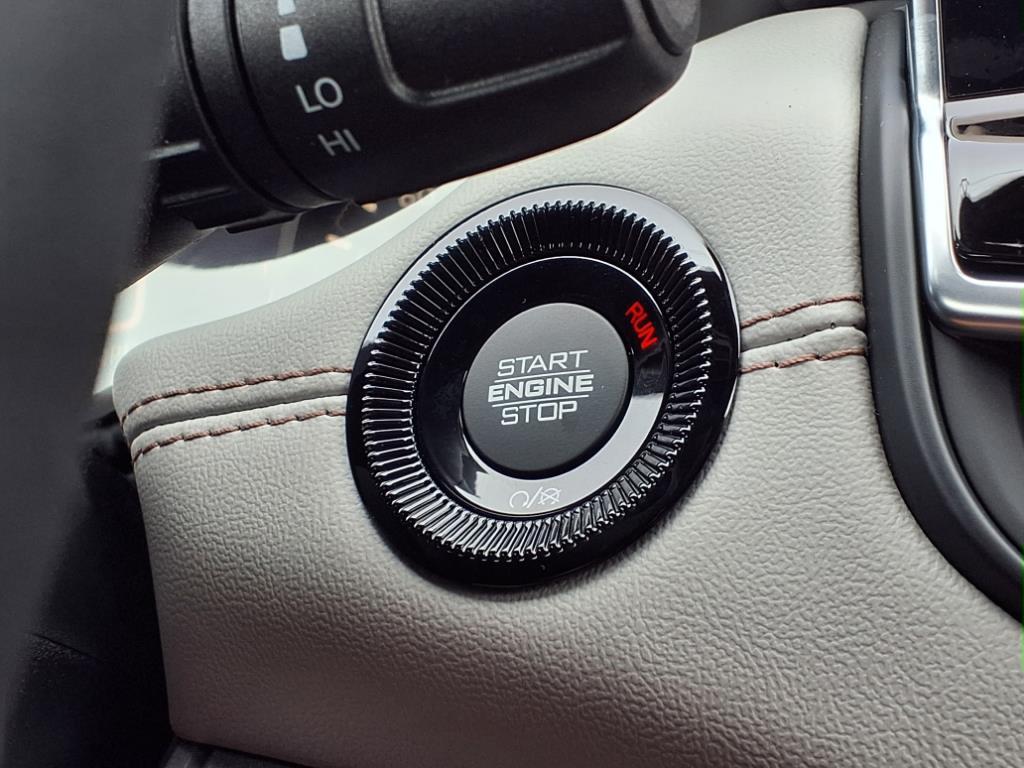 new 2025 Jeep Compass car, priced at $33,585