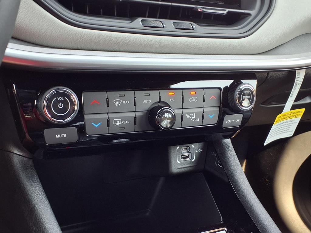 new 2025 Jeep Compass car, priced at $33,585