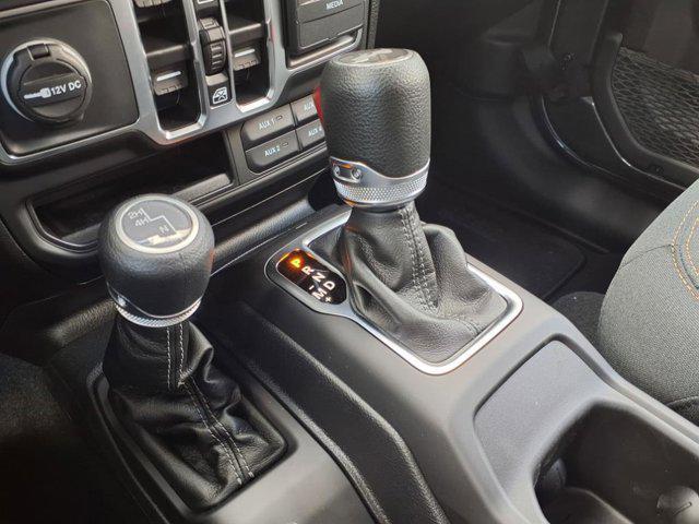 new 2025 Jeep Wrangler car, priced at $44,061