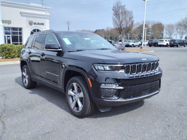 new 2025 Jeep Grand Cherokee car, priced at $50,646