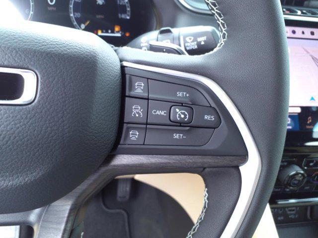 new 2025 Jeep Grand Cherokee car, priced at $50,646
