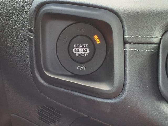 new 2025 Jeep Wrangler car, priced at $61,043