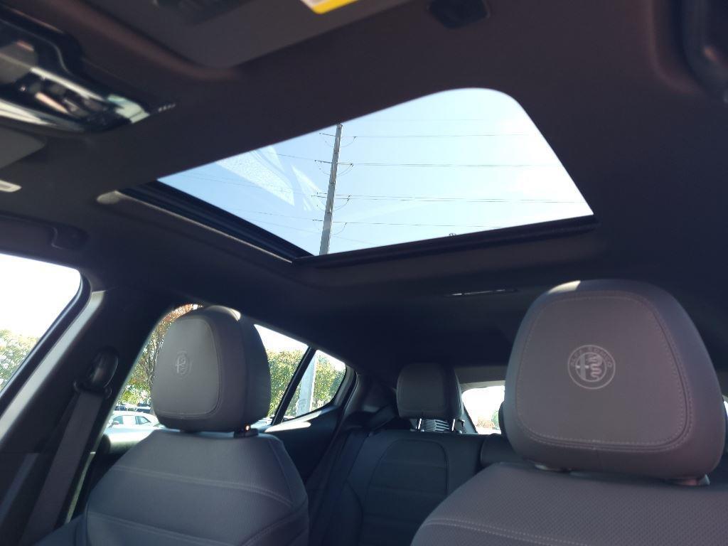 new 2024 Alfa Romeo Tonale car, priced at $39,540