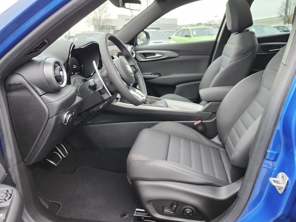 new 2024 Alfa Romeo Tonale car, priced at $39,935