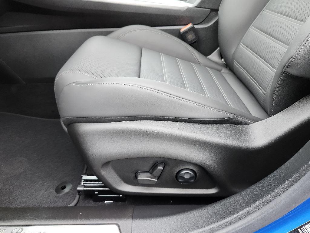 new 2024 Alfa Romeo Tonale car, priced at $39,935