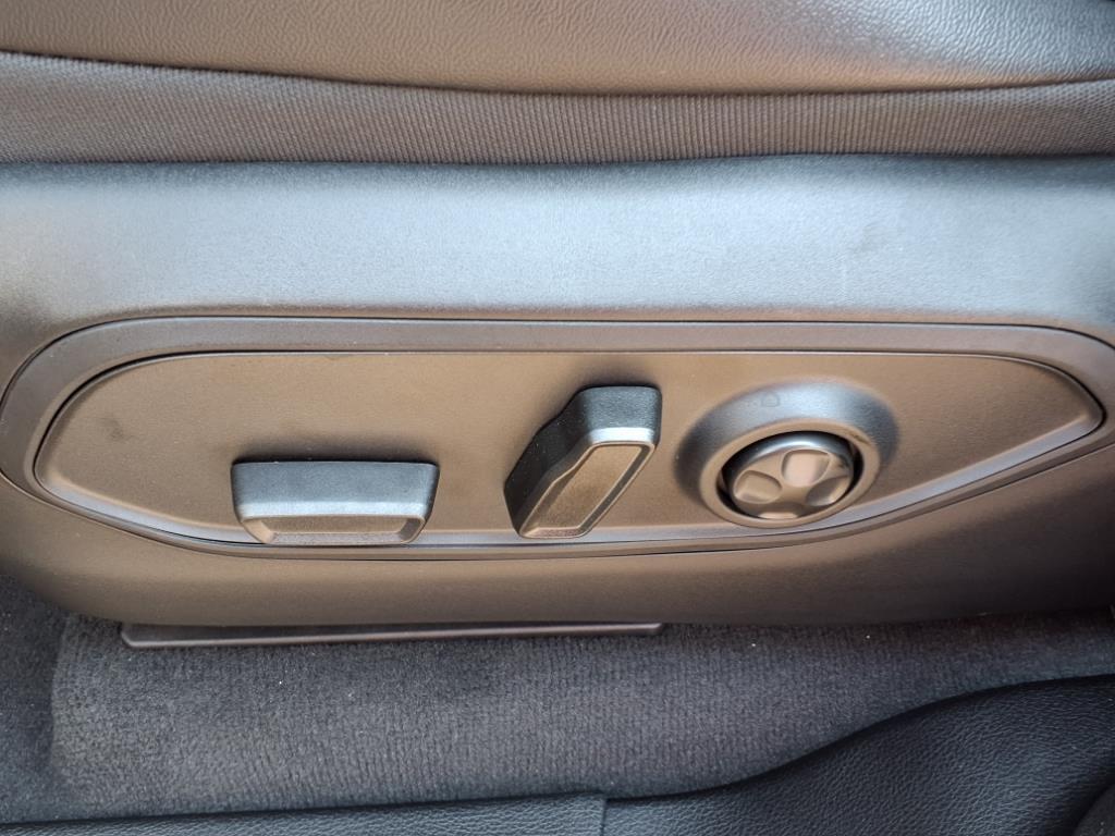 new 2025 Jeep Grand Cherokee car, priced at $40,364