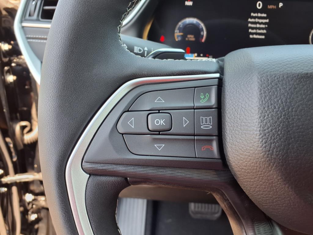 new 2025 Jeep Grand Cherokee car, priced at $40,364