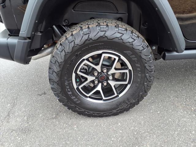 new 2025 Jeep Wrangler car, priced at $58,038