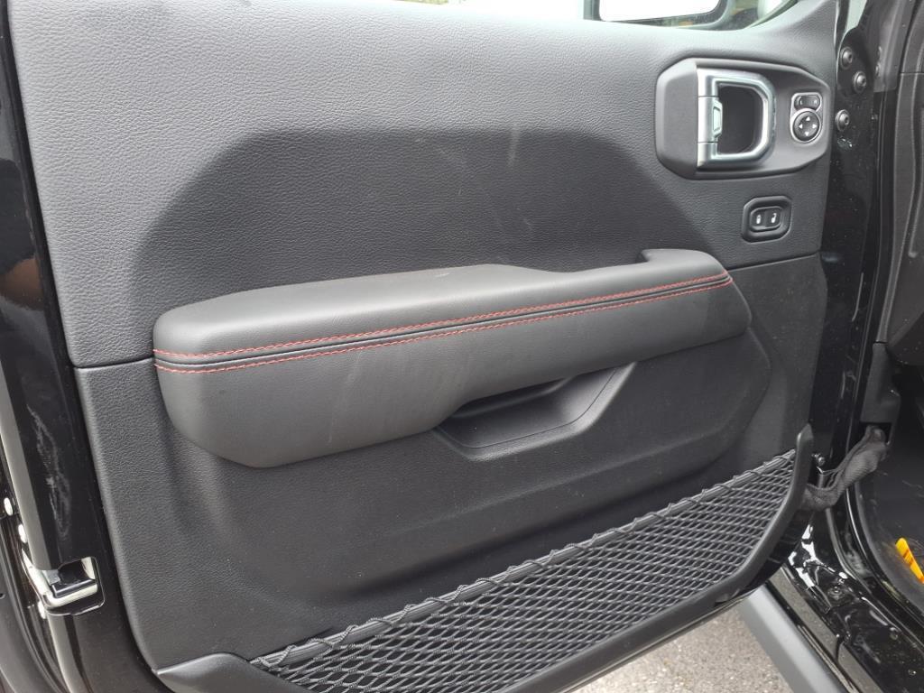 new 2025 Jeep Wrangler car, priced at $60,290