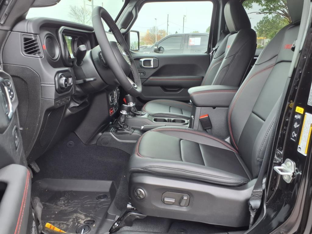 new 2025 Jeep Wrangler car, priced at $60,290