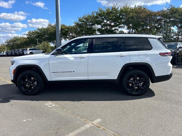 new 2025 Jeep Grand Cherokee L car, priced at $54,040