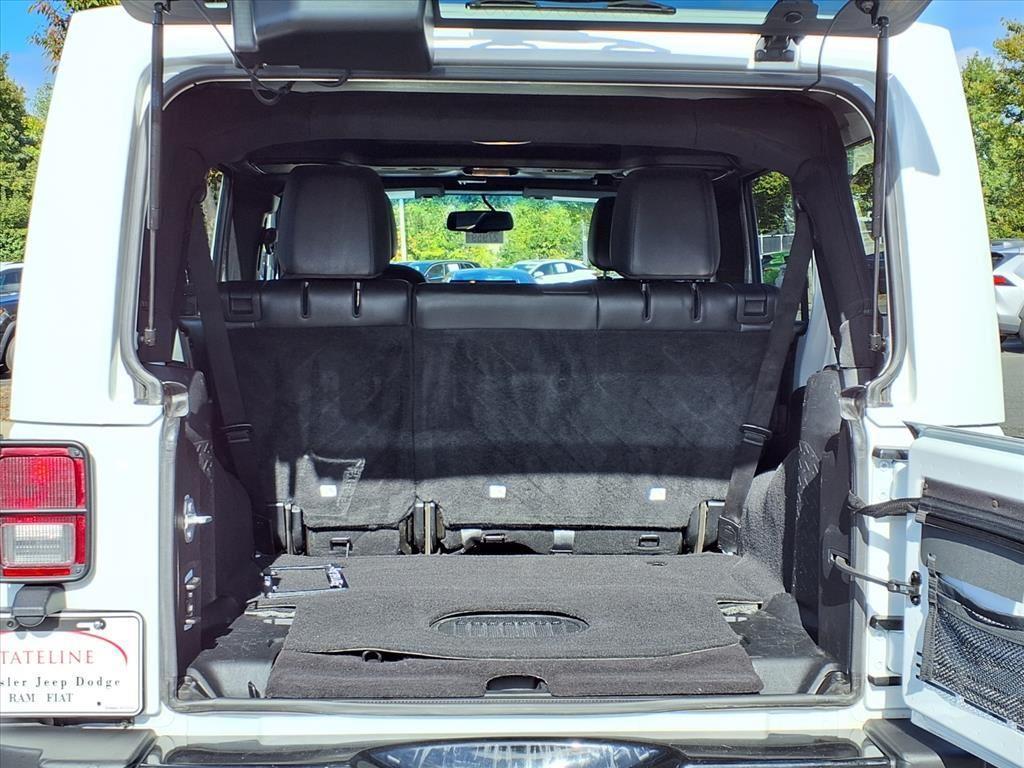 used 2015 Jeep Wrangler Unlimited car, priced at $19,999