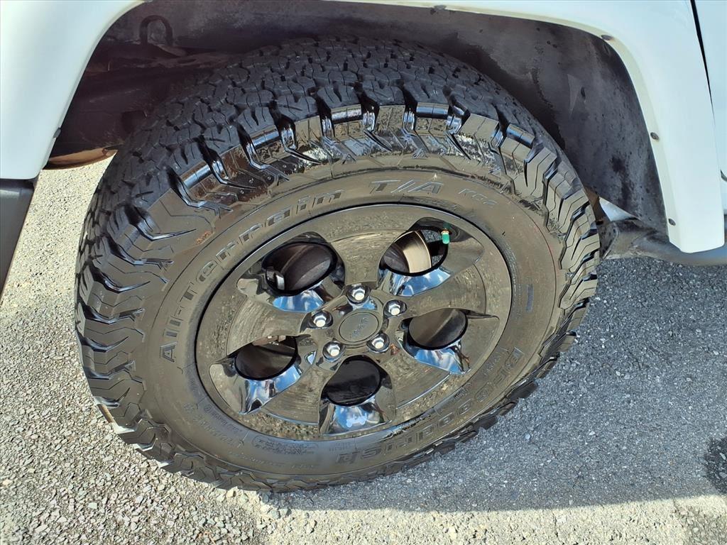 used 2015 Jeep Wrangler Unlimited car, priced at $19,999