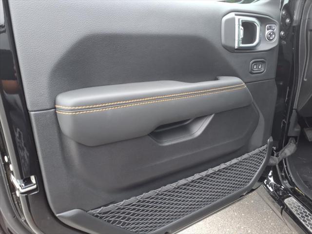 new 2025 Jeep Wrangler car, priced at $58,657