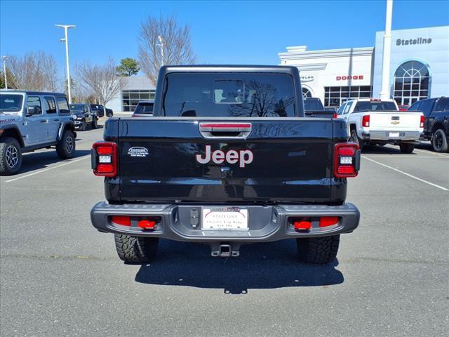 new 2025 Jeep Gladiator car, priced at $54,903