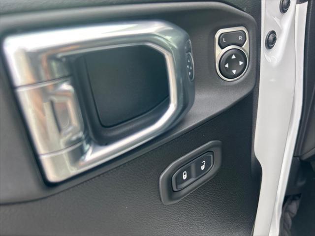 new 2025 Jeep Wrangler car, priced at $50,184