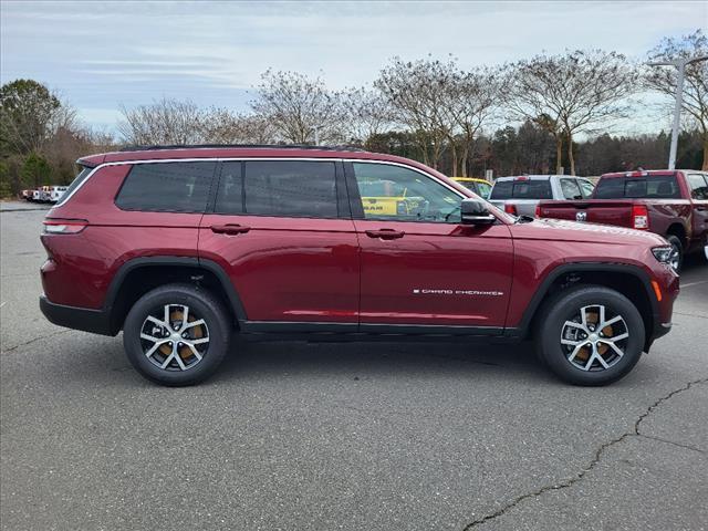 new 2024 Jeep Grand Cherokee L car, priced at $47,277