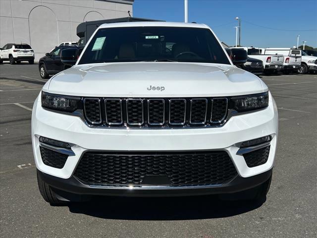 new 2025 Jeep Grand Cherokee car, priced at $46,700