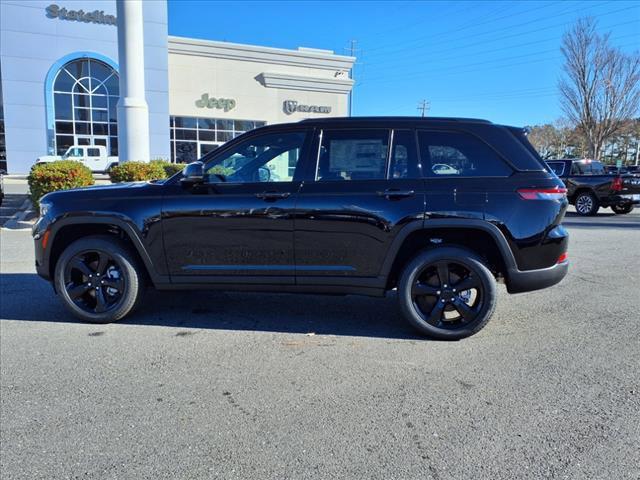 new 2025 Jeep Grand Cherokee car, priced at $50,742