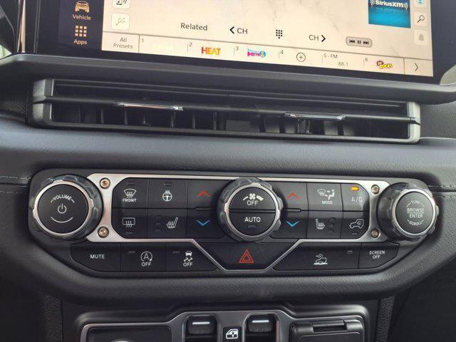 new 2025 Jeep Gladiator car, priced at $48,887