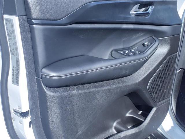 new 2025 Jeep Grand Cherokee L car, priced at $39,663