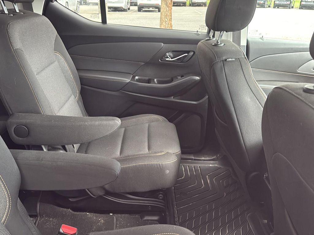 used 2020 Chevrolet Traverse car, priced at $19,588