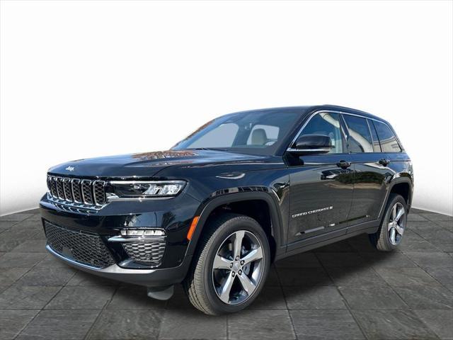 new 2025 Jeep Grand Cherokee car, priced at $50,832