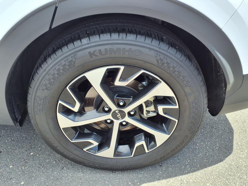 used 2025 Kia Sportage car, priced at $29,898