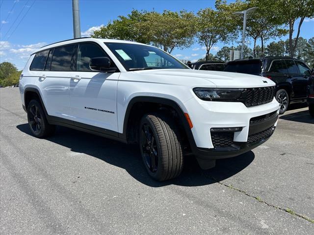 new 2024 Jeep Grand Cherokee L car, priced at $45,804