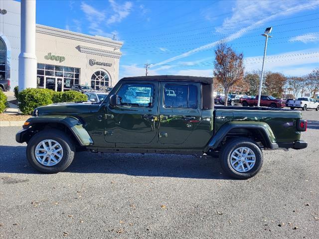 used 2023 Jeep Gladiator car, priced at $43,875