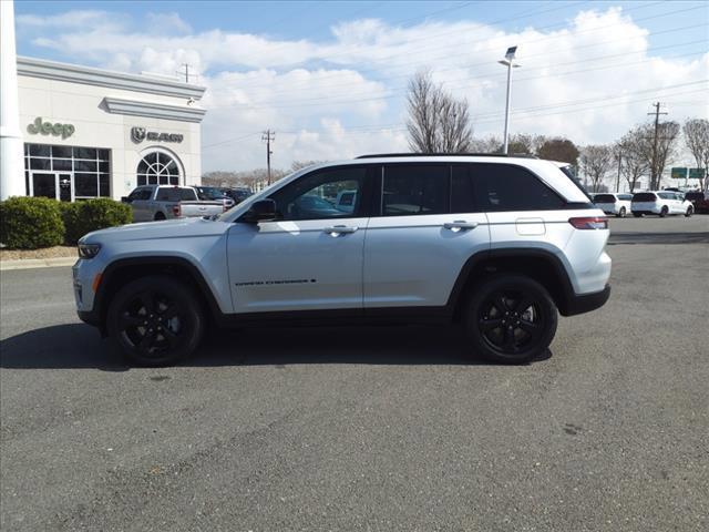 new 2024 Jeep Grand Cherokee car, priced at $52,614