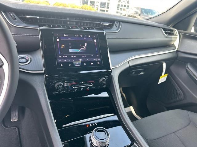 new 2025 Jeep Grand Cherokee L car, priced at $40,684