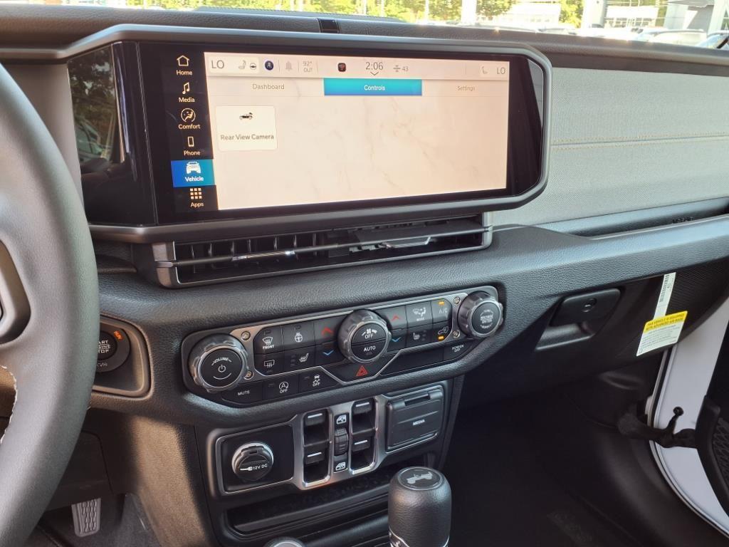 new 2025 Jeep Wrangler car, priced at $44,776