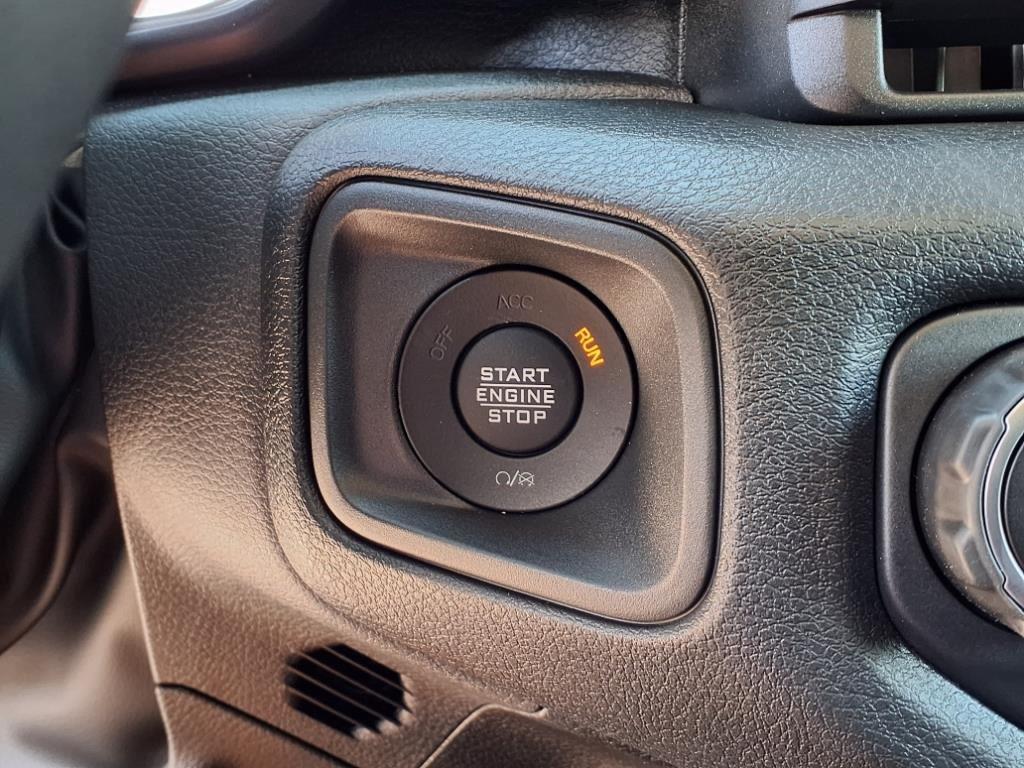 new 2025 Jeep Wrangler car, priced at $44,776