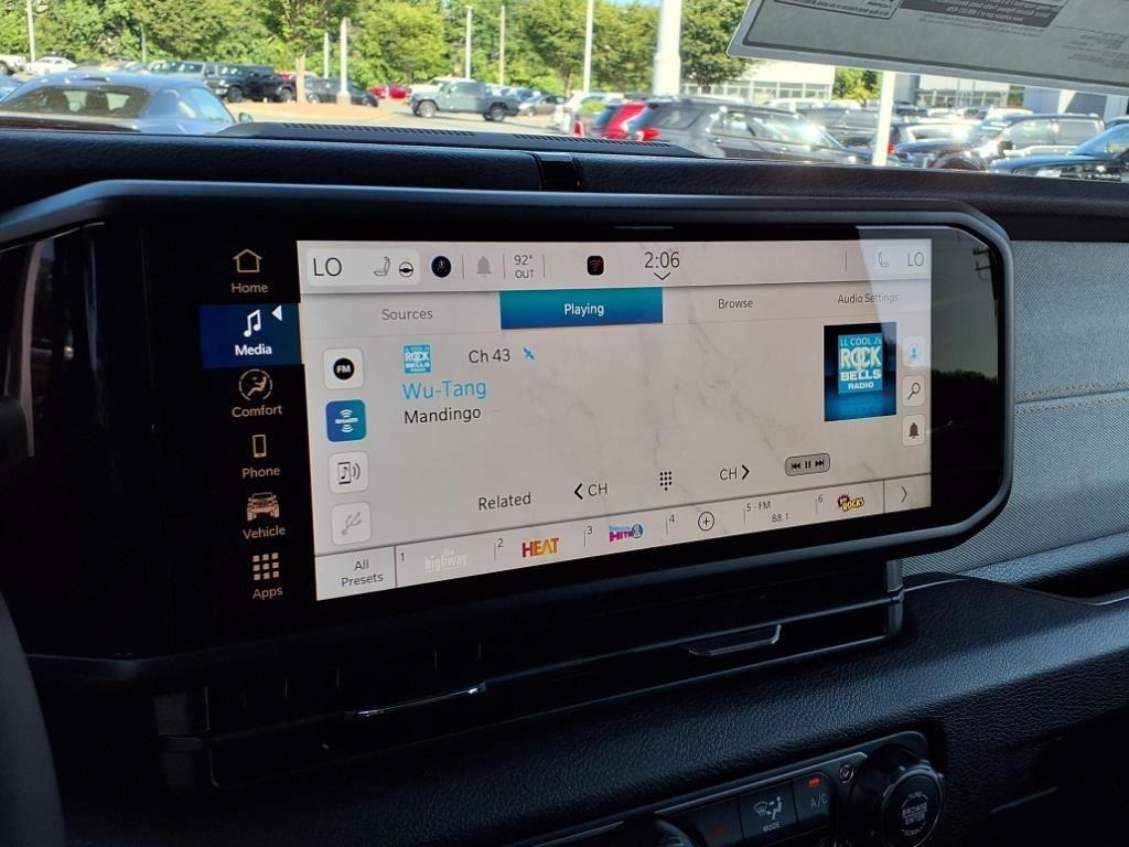 new 2025 Jeep Wrangler car, priced at $44,776