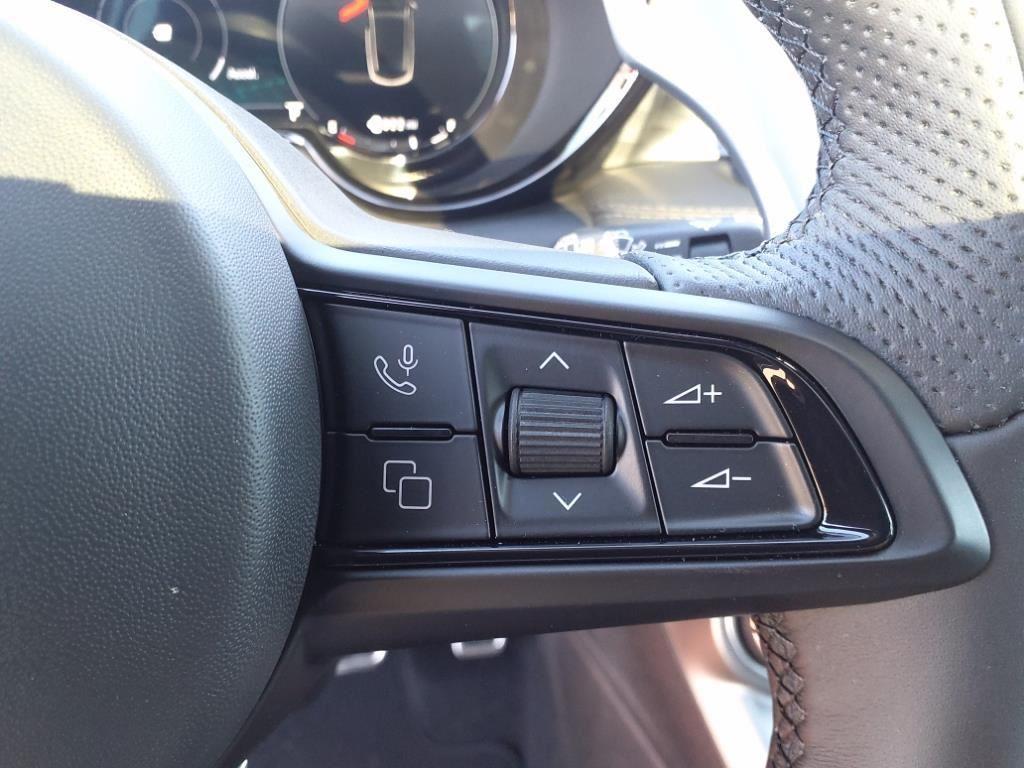 new 2024 Alfa Romeo Tonale car, priced at $38,235