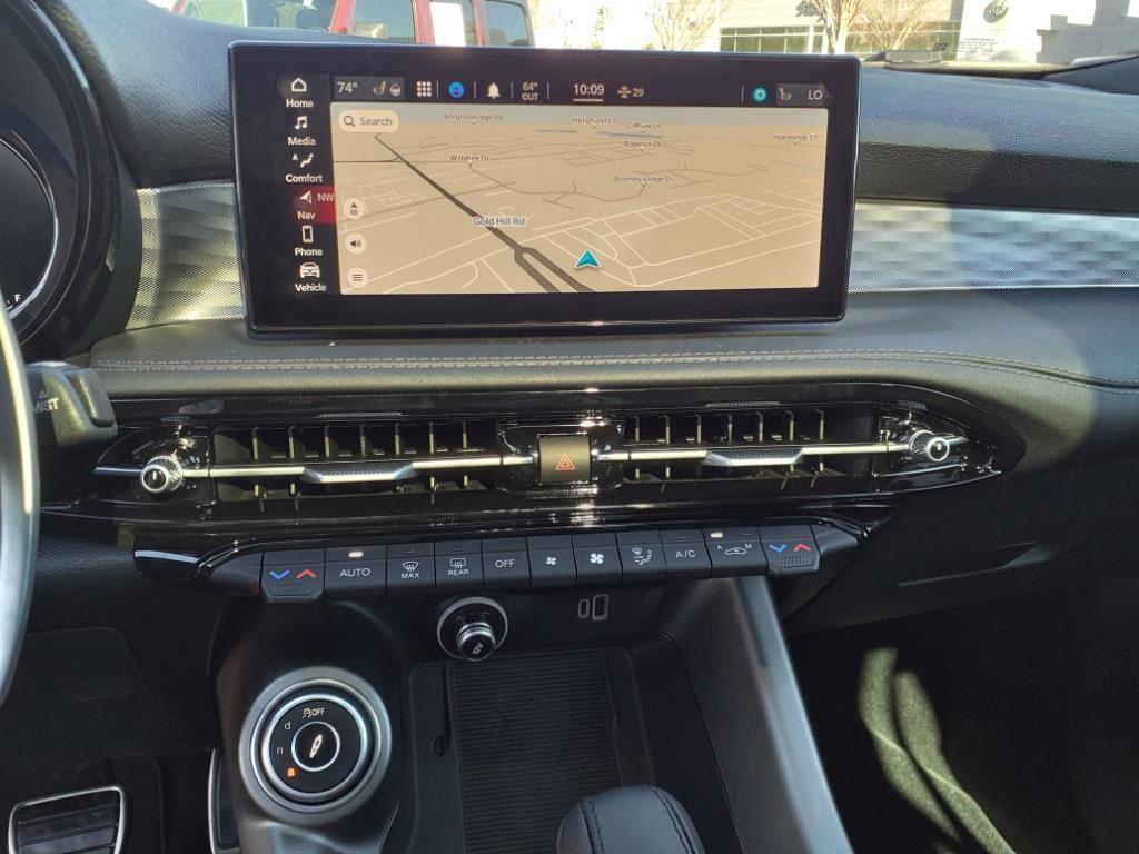 new 2024 Alfa Romeo Tonale car, priced at $38,235