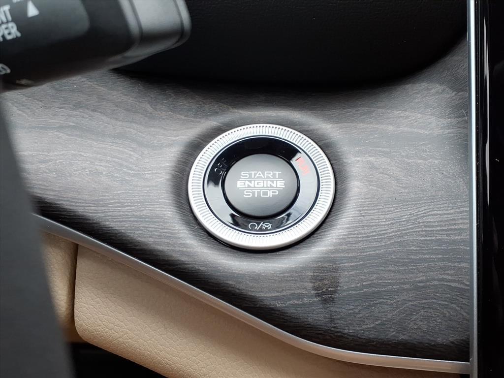 new 2025 Jeep Grand Cherokee car, priced at $43,538