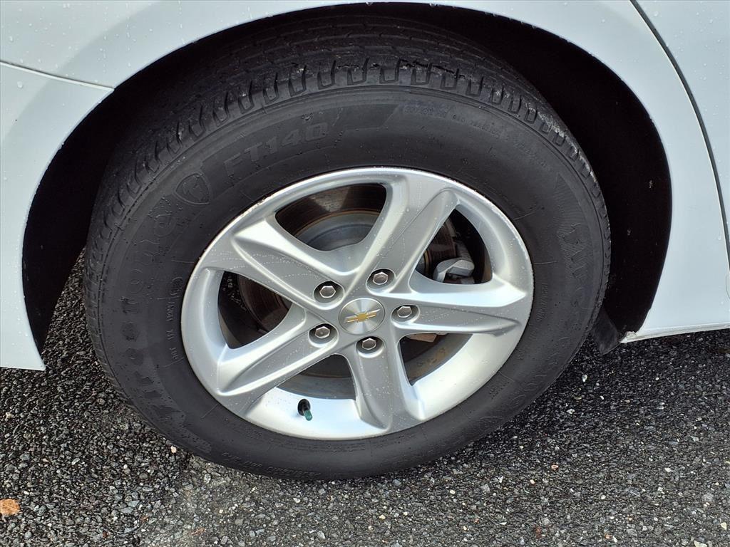 used 2022 Chevrolet Malibu car, priced at $17,595