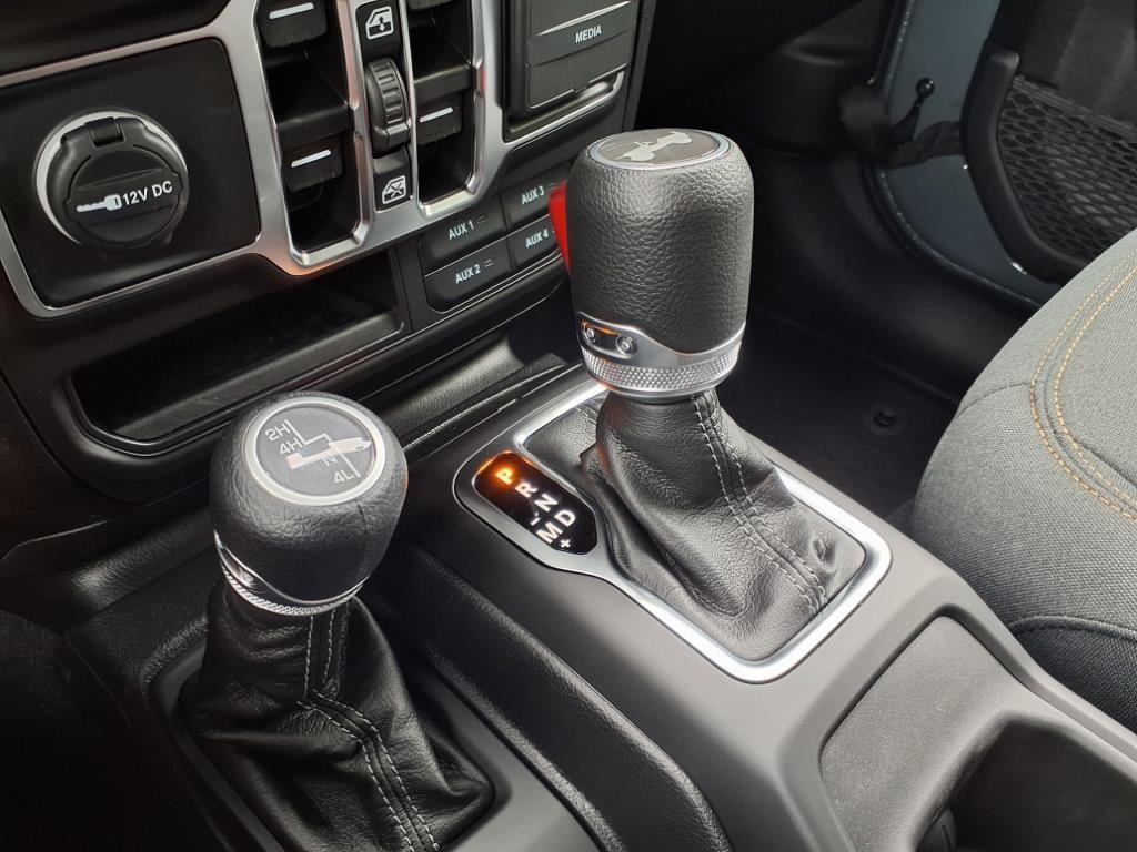 new 2025 Jeep Wrangler car, priced at $50,151