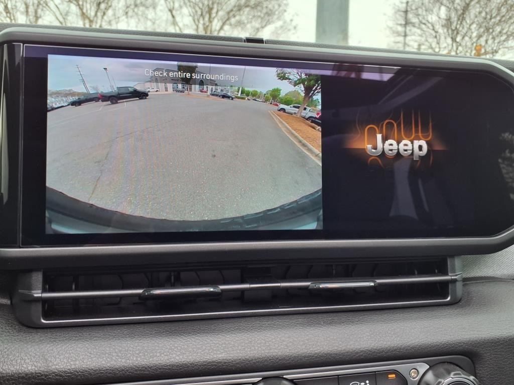 new 2025 Jeep Wrangler car, priced at $50,151