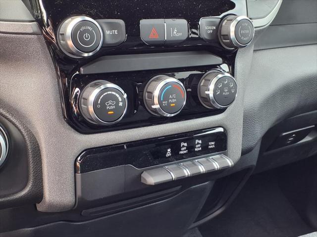 new 2025 Ram 1500 car, priced at $42,575