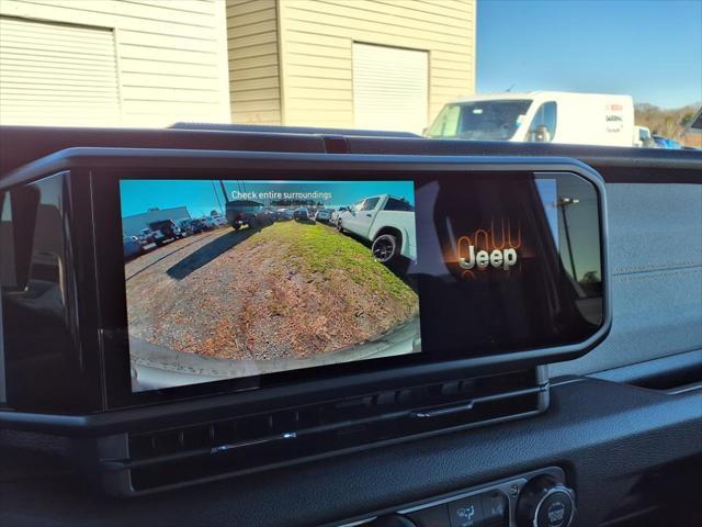 new 2025 Jeep Wrangler car, priced at $46,906