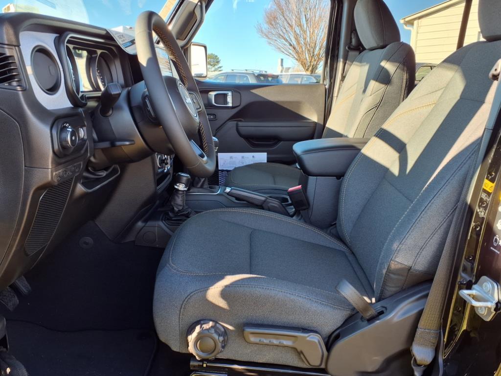 new 2025 Jeep Wrangler car, priced at $50,690