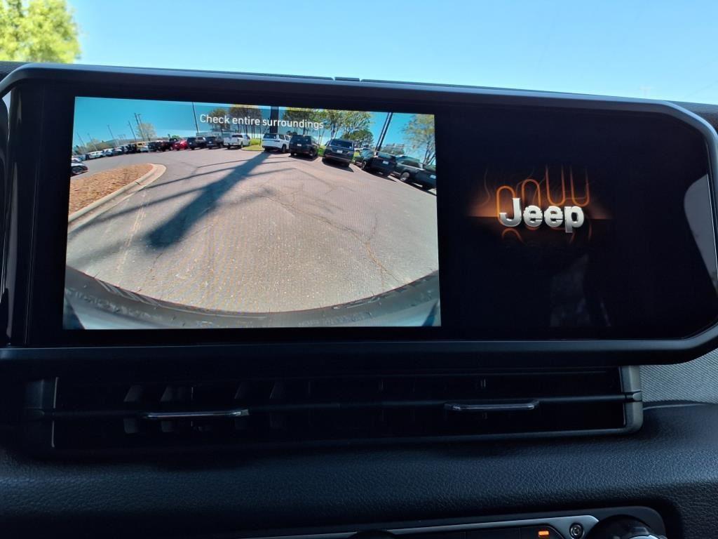 new 2025 Jeep Wrangler car, priced at $42,071