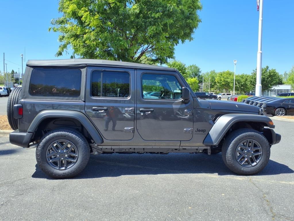 new 2025 Jeep Wrangler car, priced at $42,071