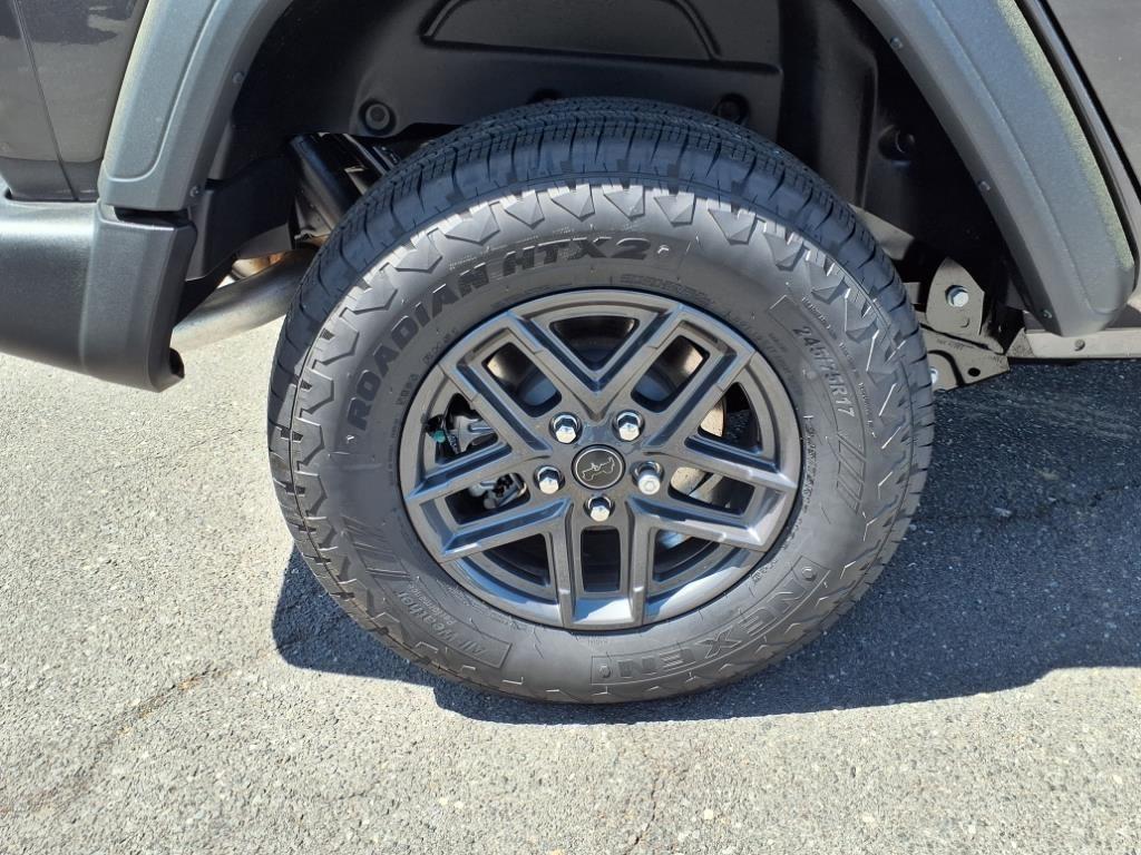 new 2025 Jeep Wrangler car, priced at $42,071